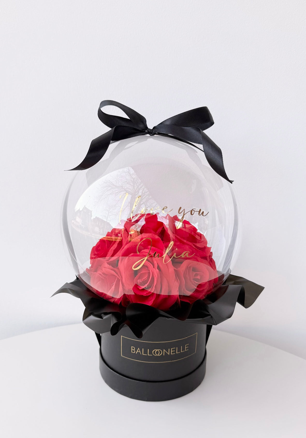 Valentinstag Flowerbox-Set Rote Rosen mit Herzballons - heliumgefüllt