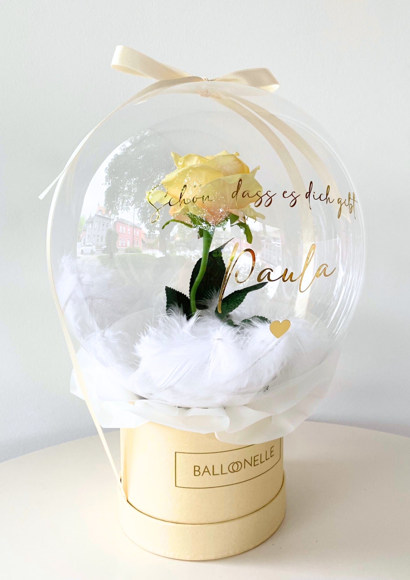 Ballon Flowerbox Personalisiert in butter yellow