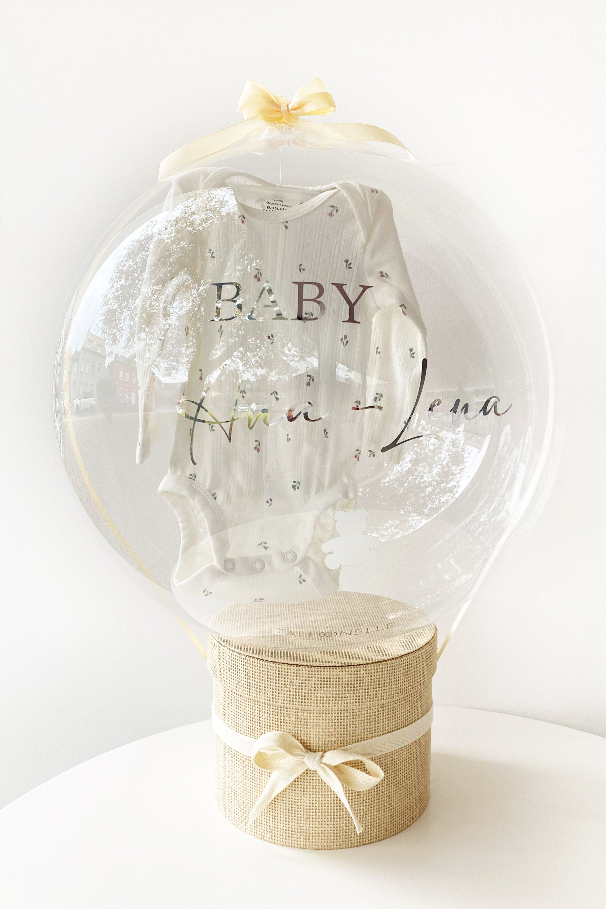 Ballon Baby-Geschenkset Personalisiert 7-teilig Weiß/Geblümt