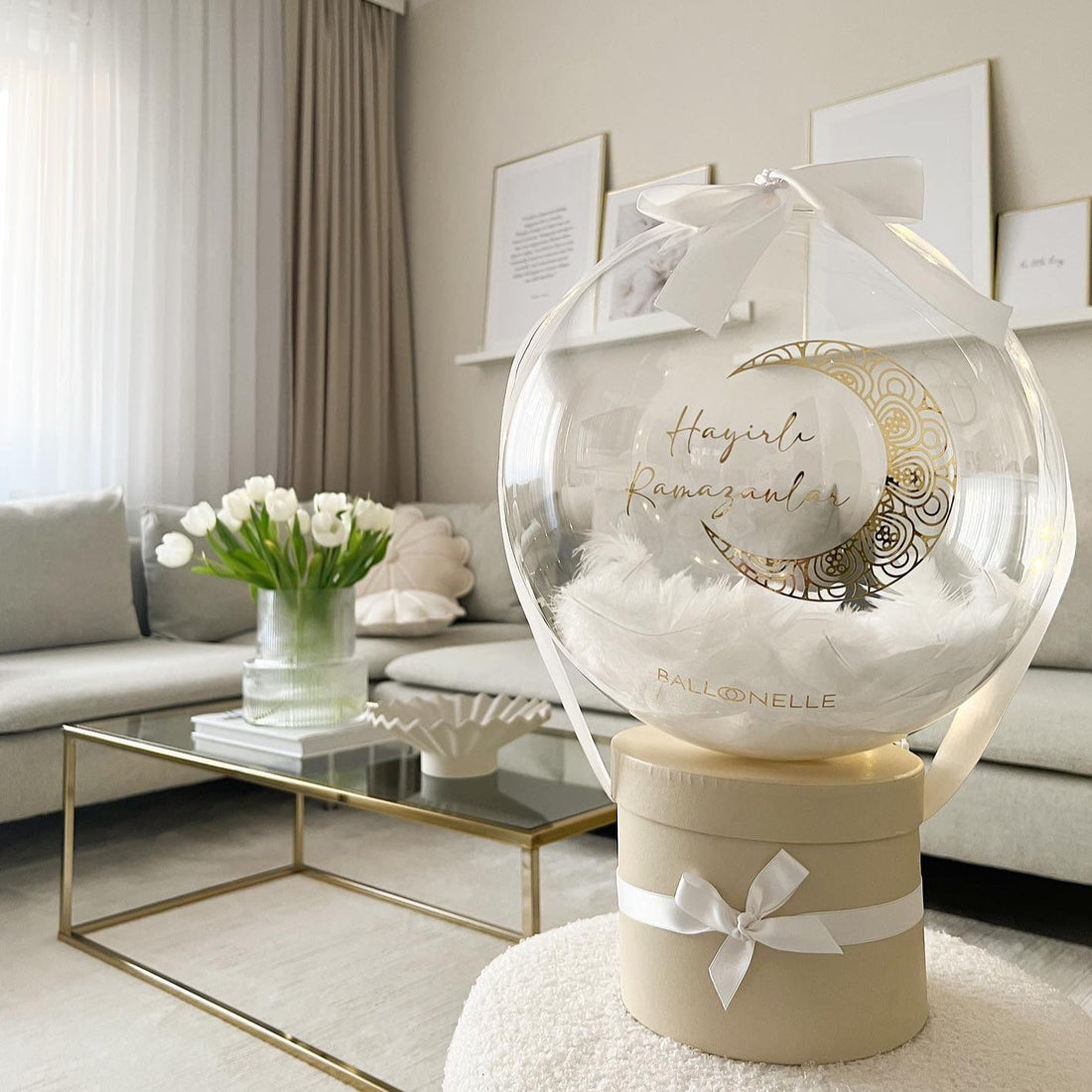 Personalisierte Ballon Ramadanbox mit Schoko Dattel & Lichterkette