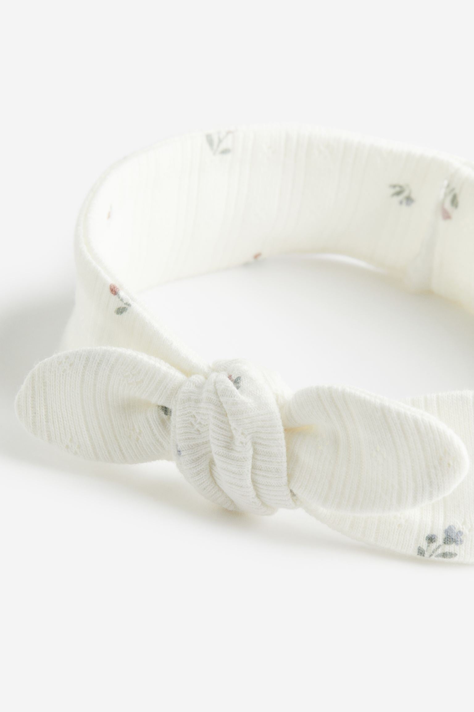 Ballon Baby-Geschenkset Personalisiert 7-teilig Weiß/Geblümt