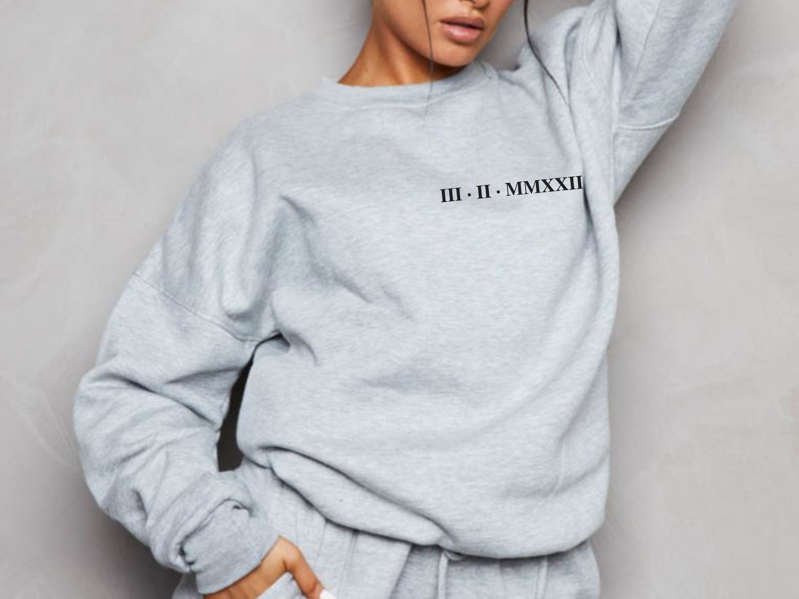 Personalisiertes Sweatshirt mit Datum in Römischen Zahlen zum Jahrestag, Kennenlerntag