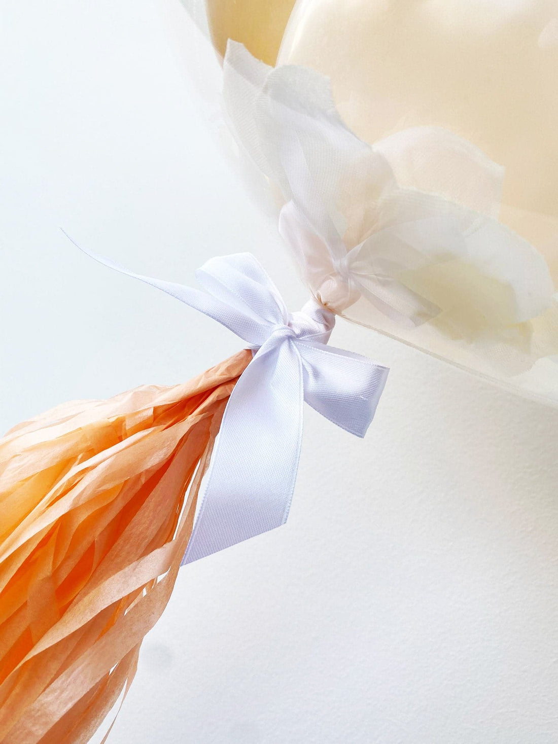 Beige Frohe Ostern Designer Ballon - BALLOONELLE