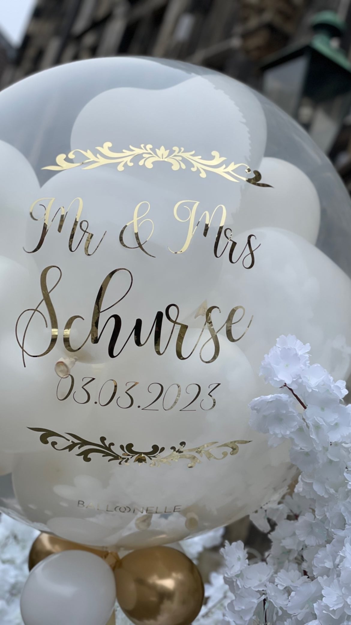 Standesamt Pop Up Ballon mit Herzballons gefüllt (personalisiert)