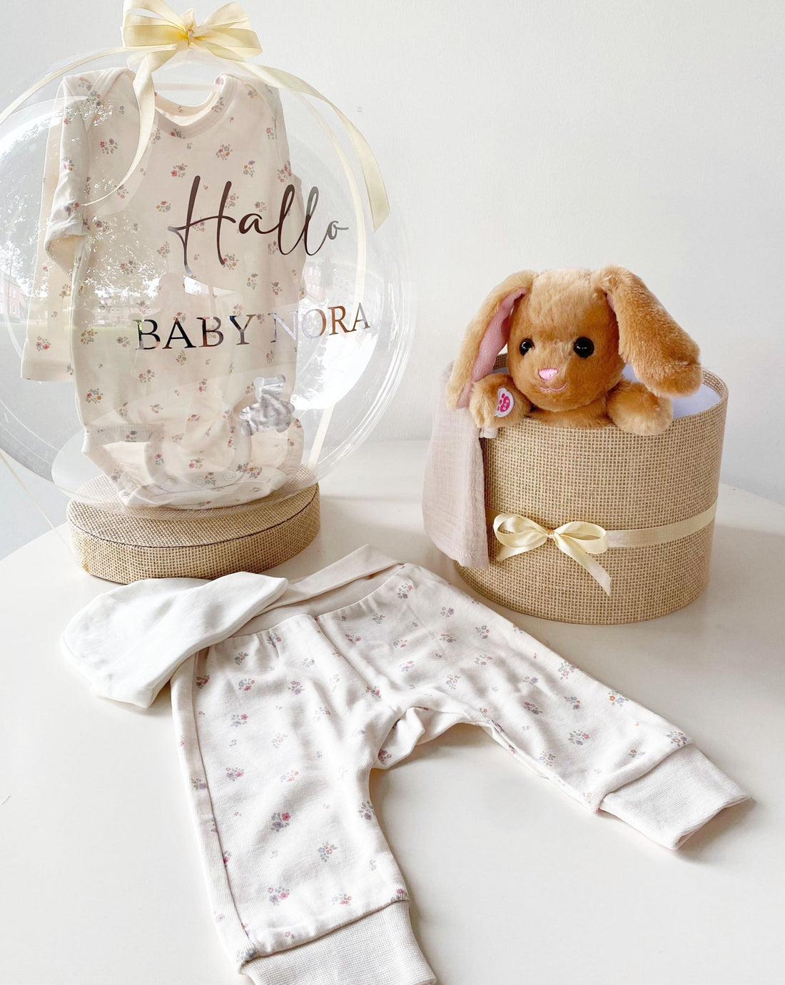 Ballon Baby-Geschenkset Personalisiert 7-teilig Blumenmuster