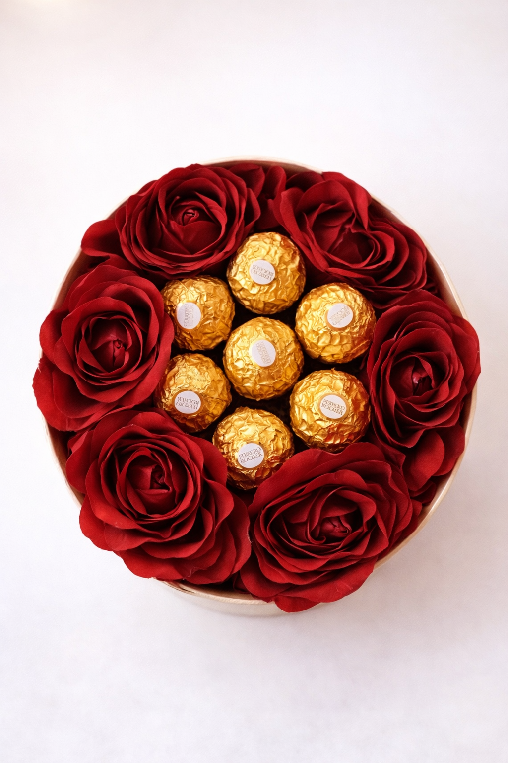 Personalisierte Ballon Rosenbox mit Teddy Geschenk Valentinstag