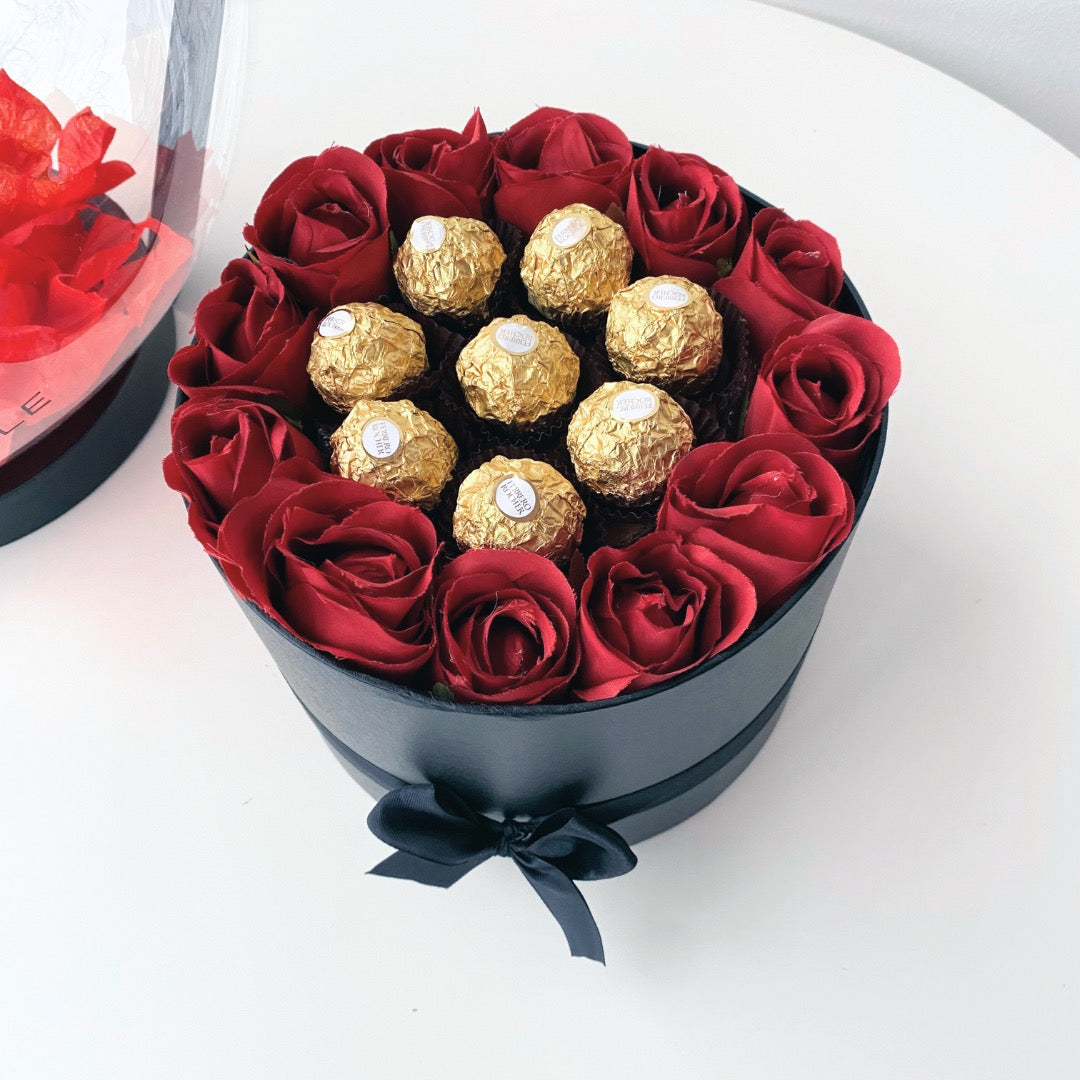 Personalisierte Ballon Rosenbox mit Foto + Herzballons Geschenkset Valentinstag