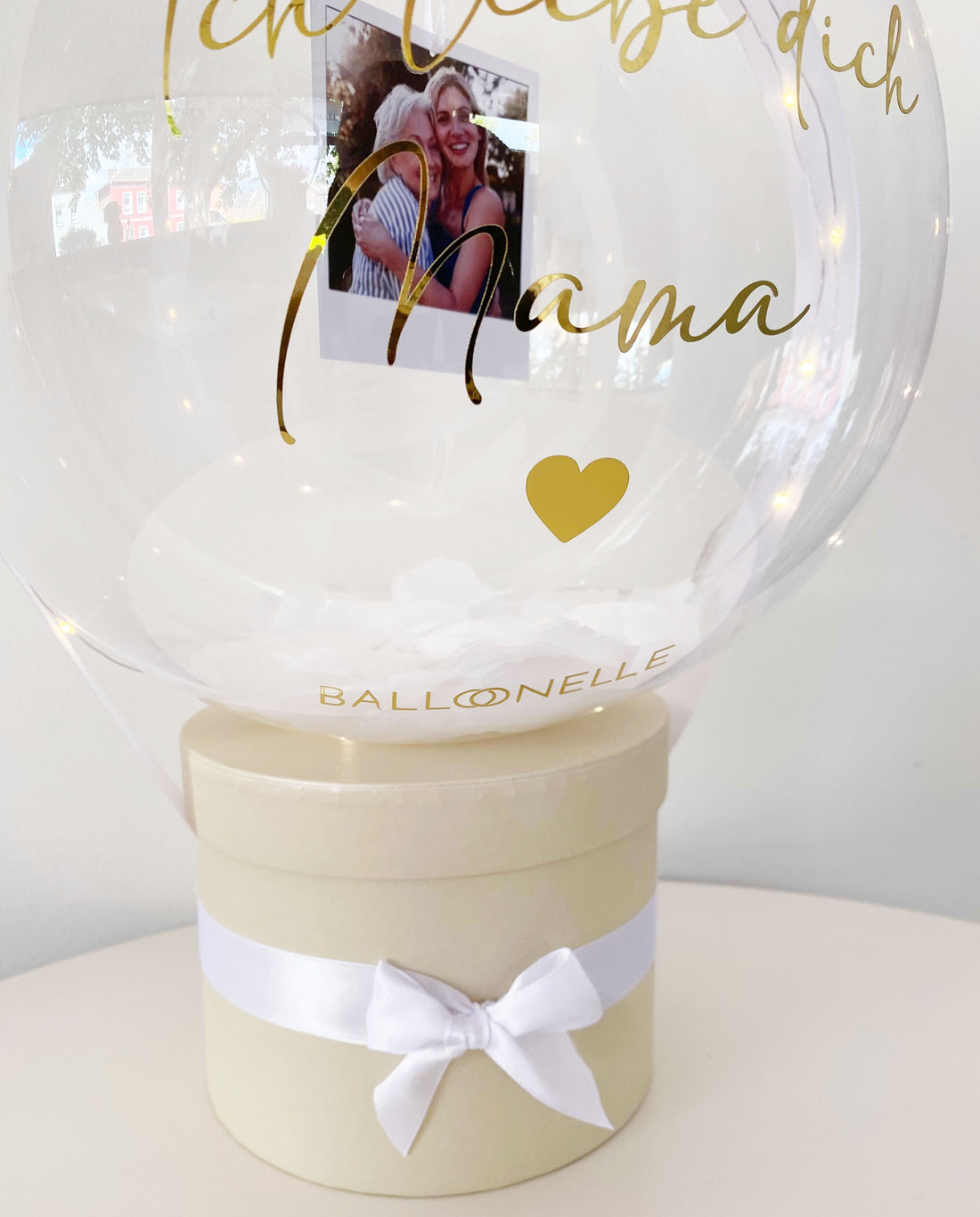 Personalisierte Ballon Rosenbox mit Foto Geschenk zum Muttertag Beige-Weiss
