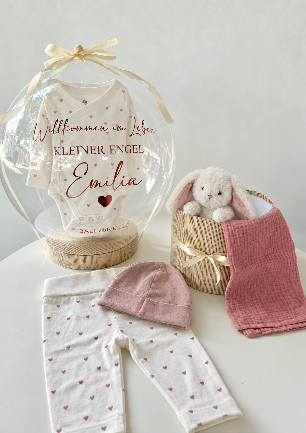 Ballon Baby-Geschenkset 7-teilig aus Baumwolljersey Weiß/Herzen