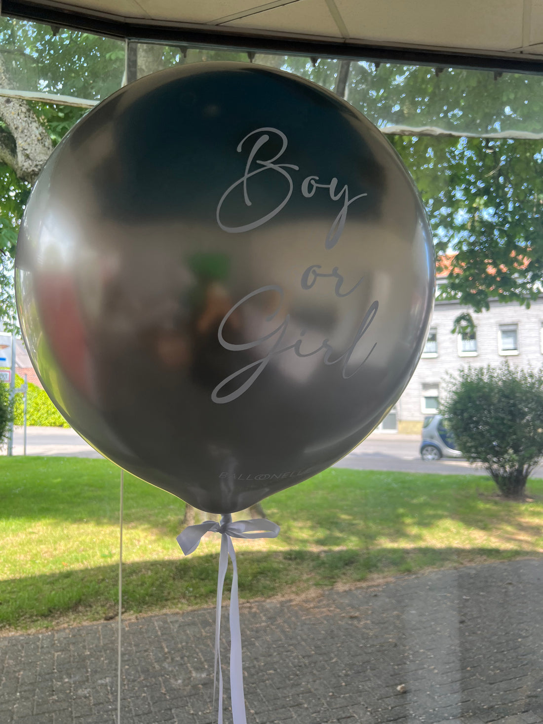 Boy or Girl Pop Up Ballon Weissgold (heliumgefüllt) Nur zur Abholung!