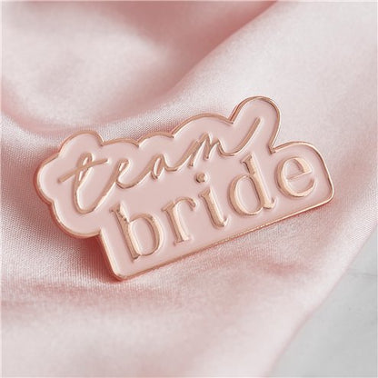Team Bride Pin Rosé Goud 3cm x 5cm